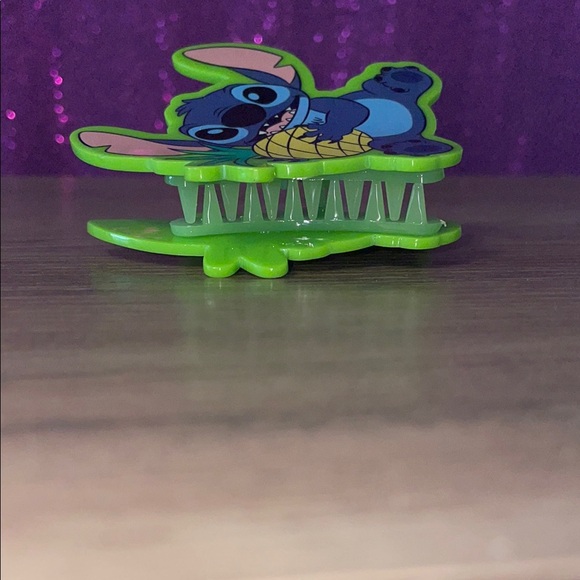Disney Stitch Hair Clip - Picture 2 of 4